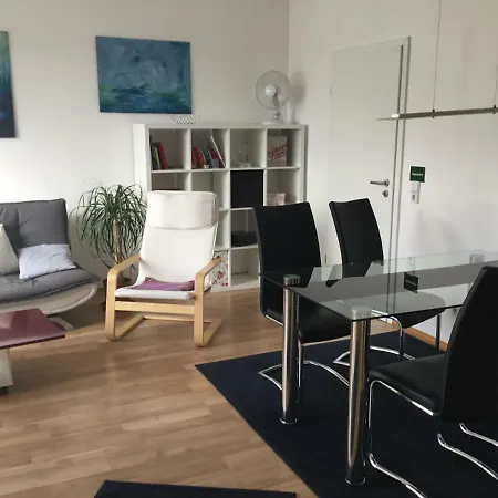 Fewo, 55 Qm, Voll Ausgestattet, Mit Sued-Loggia, Naehe Voelkerschlachtdenkmal Lipsia Esterno foto
