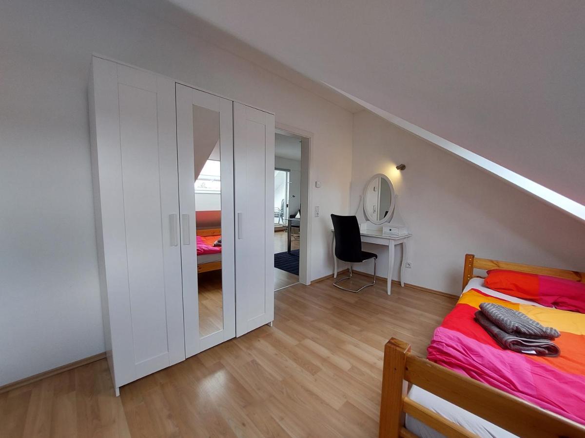 Fewo, 55 Qm, Voll Ausgestattet, Mit Sued-loggia, Naehe Voelkerschlachtdenkmal Apartment Leipzig